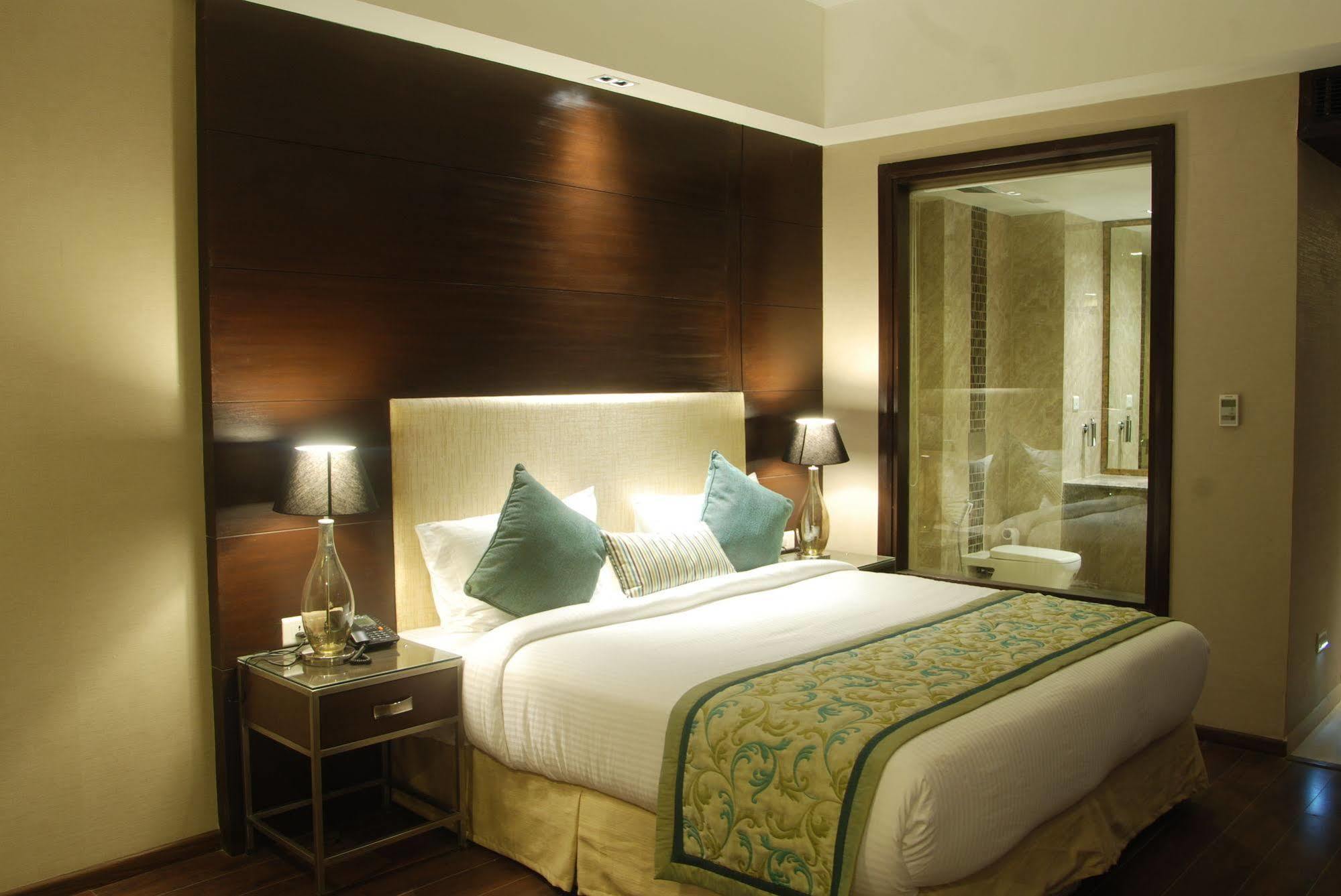 Hotel Pluto'S New Delhi Exterior photo